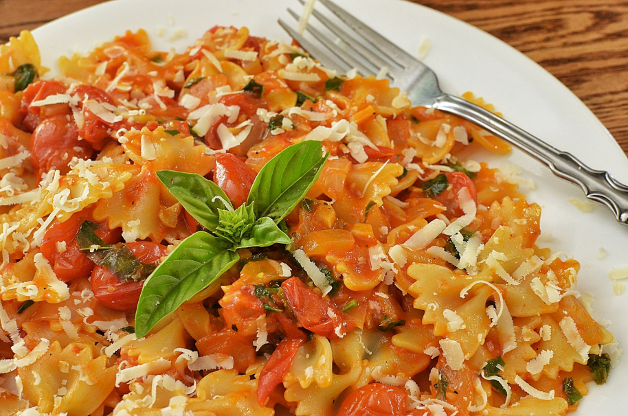 jeffreyw pasta w fresh tomatoes