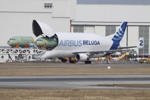 F-GSTB_-_2_Airbus_A.300B4-608ST_Beluga_Airbus_(8634655670)