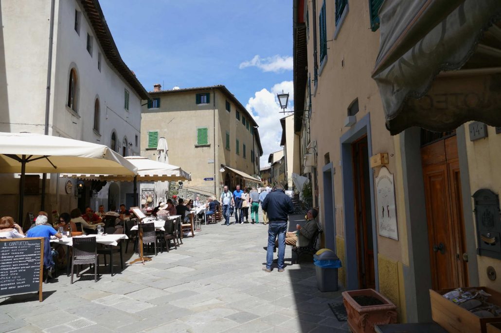 1000110 Pedestrian street in Castellina in Chianti