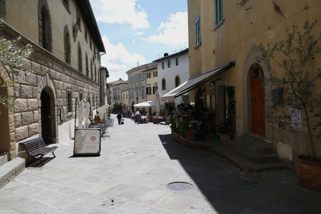 1000124 Street in Castellina in Chianti