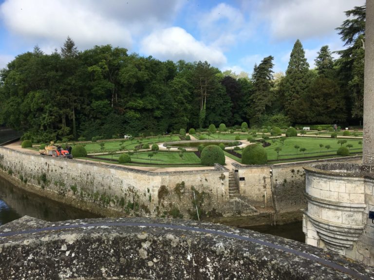 On The Road - Auntie Anne - Chateaux de Chenonceau 1