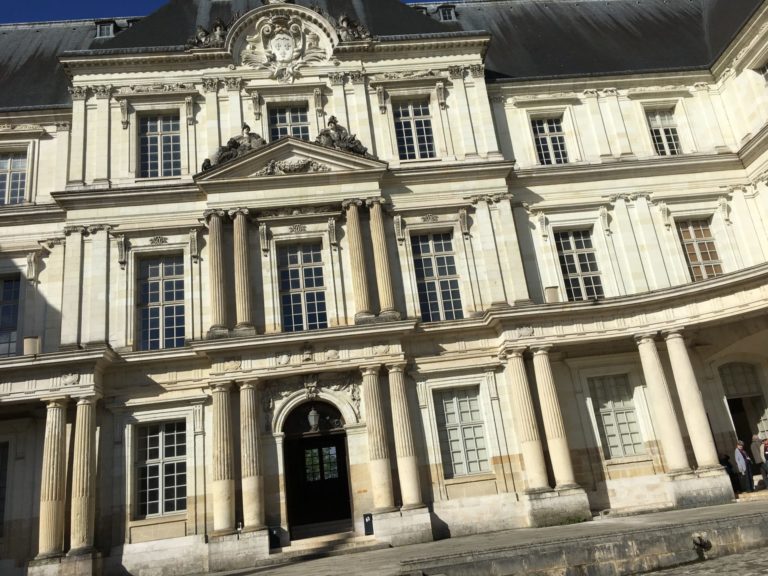 On The Road - Auntie Anne - Chateau de Blois 1