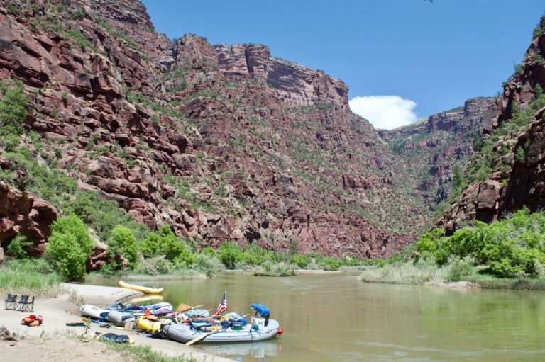 On The Road - TheOtherHank - The Green River in DInosaur National Monument 6