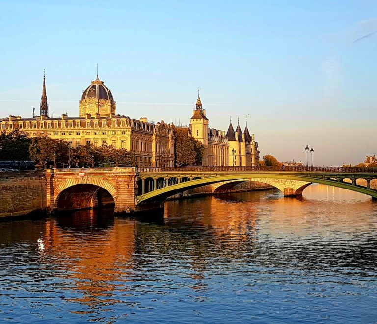 On The Road - lashonharangue - Paris, France - Pont Neuf and Pont Notre-Dame