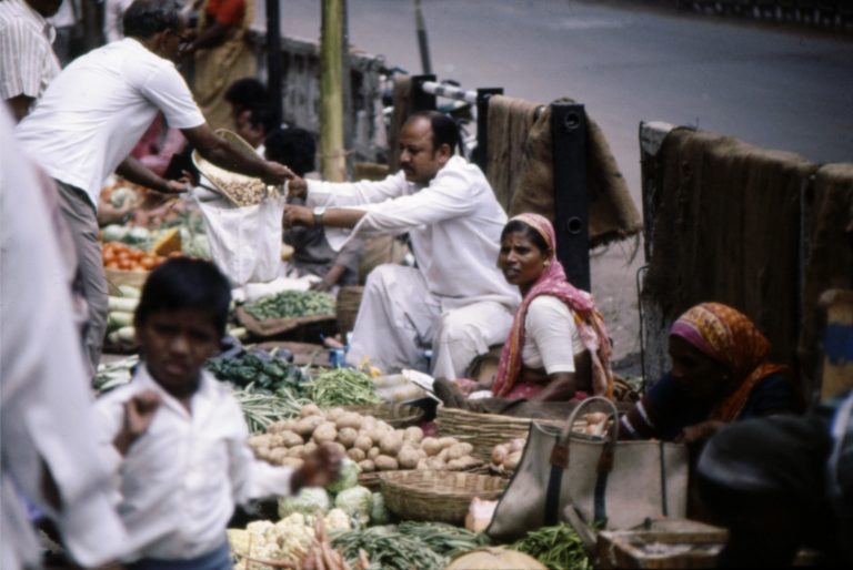On The Road - Warren Senders - Life in India in the 1980s (chapter 1) 1
