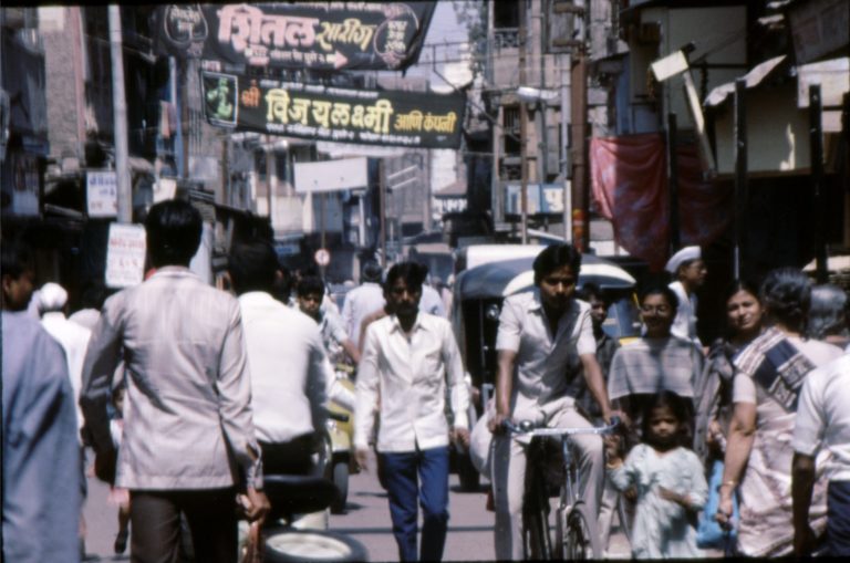 On The Road - Warren Senders - Life in India in the 1980s (chapter 1) 2