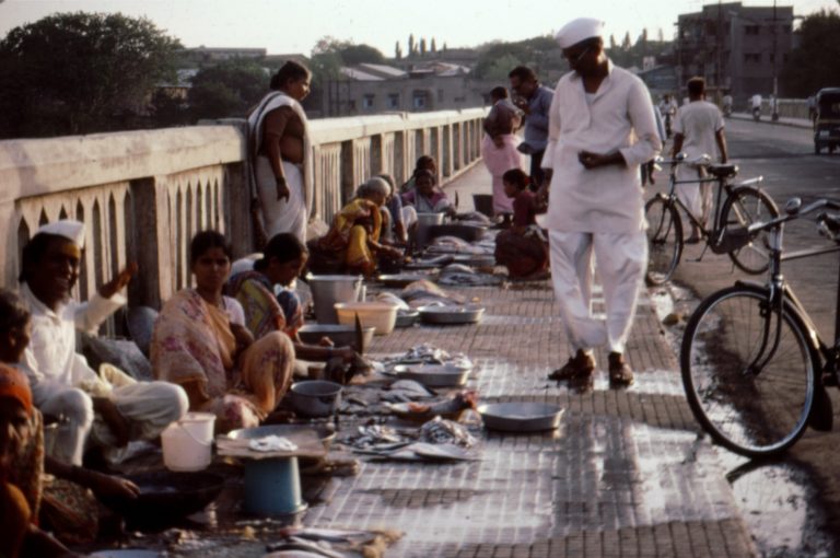 On The Road - Warren Senders - Life in India in the 1980s (chapter 1) 3