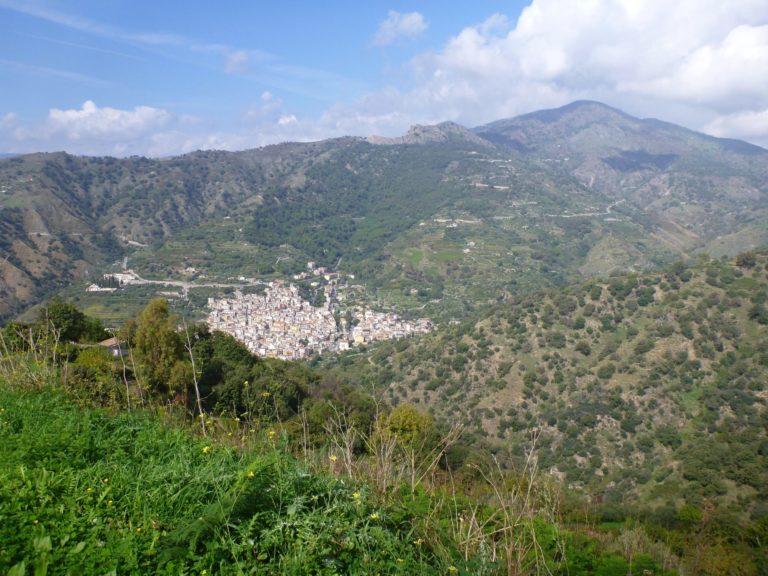 On The Road - way2blue - Graniti, Sicily 7