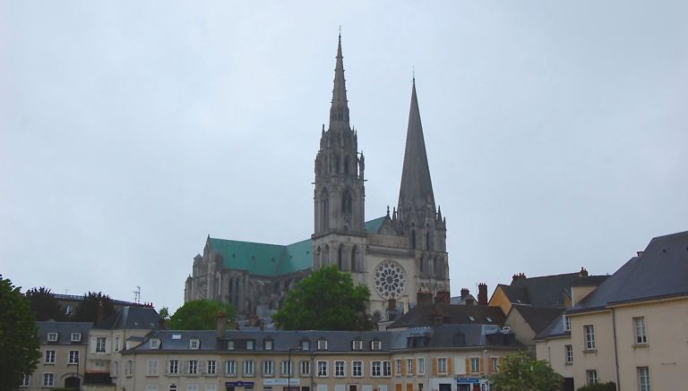 On The Road - MollyS - From Paris to Chartres — the cathedral's exterior 8