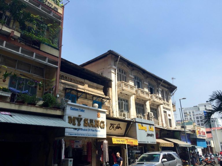 On The Road - UncleEbeneezer – Southeast Asia Valentines (Part 2): Exploring Saigon On Foot 8