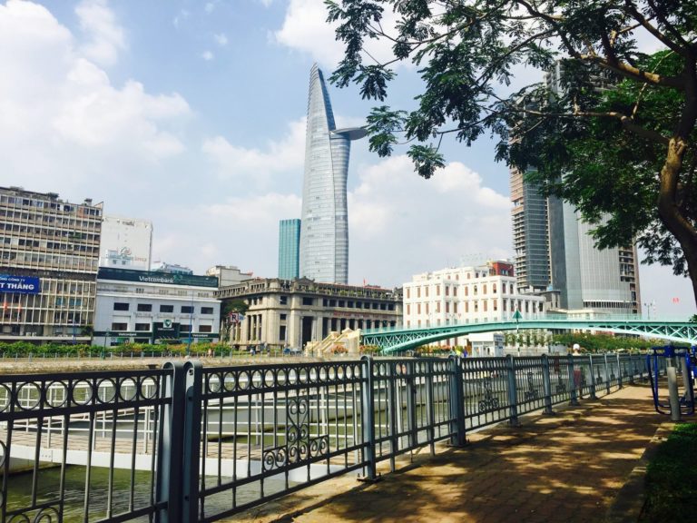 On The Road - UncleEbeneezer – Southeast Asia Valentines (Part 2): Exploring Saigon On Foot 1