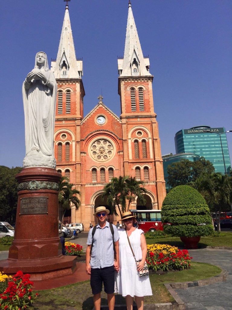 On The Road - UncleEbeneezer - SE Asia Valentines (Part 3): Notre Dame/Saigon Post Office 9