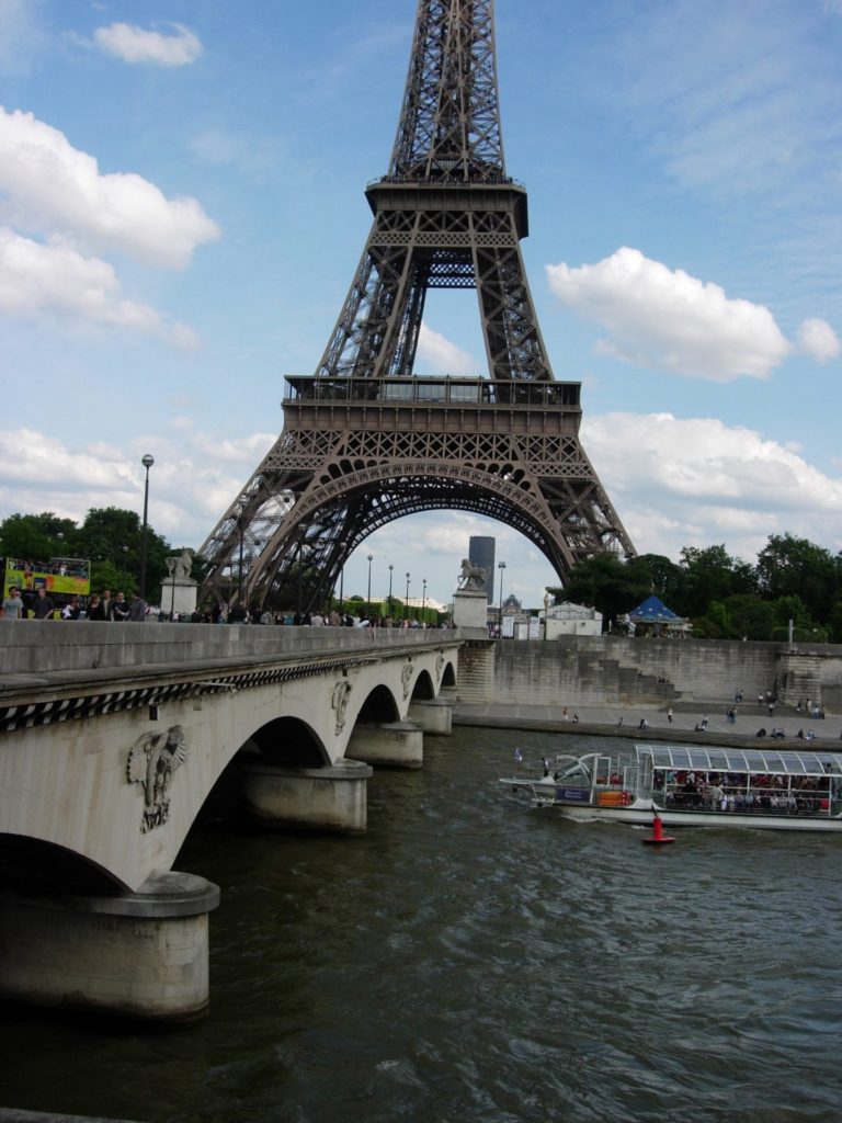 On The Road - way2blue - PARIS IN JUNE 5