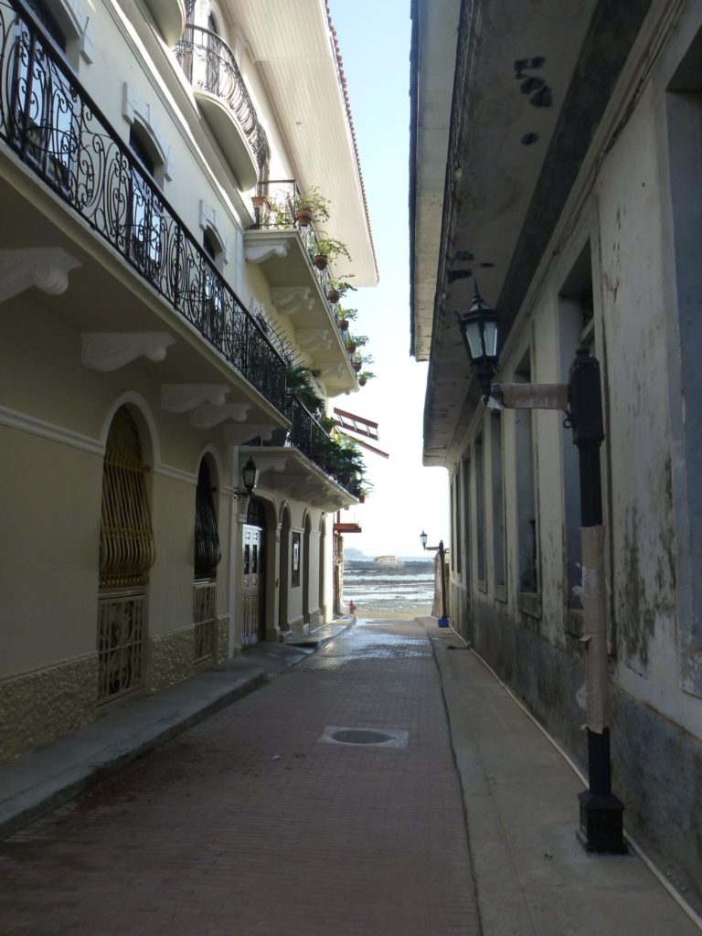 On The Road - way2blue - Casco Viejo, Panama City, Panama 4