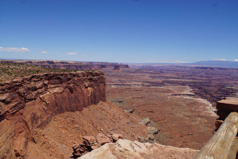 On The Road - frosty - Canyonlands National Park 1