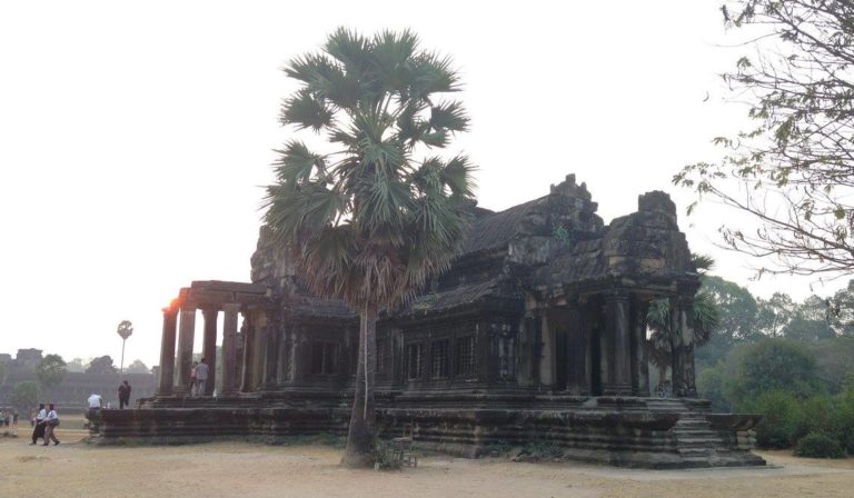 On The Road - Uncle Ebeneezer - SE Asia Valentines (Part 8): Sunrise At Angkor Wat 5
