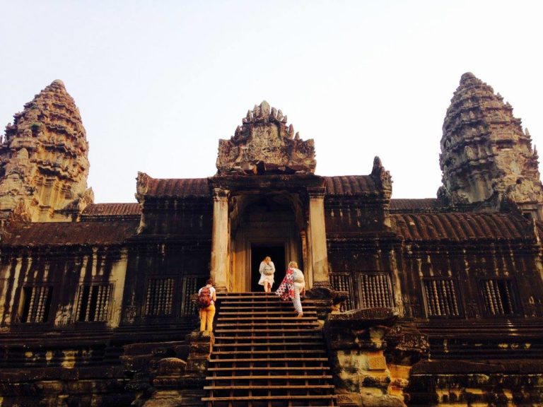 On The Road - Uncle Ebeneezer - SE Asia Valentines (Part 8): Sunrise At Angkor Wat 3