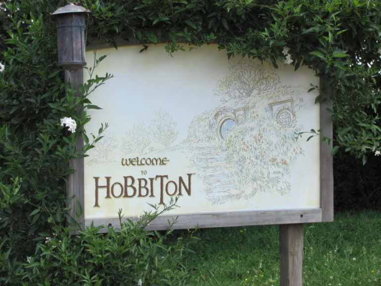 On The Road - El-Man - Hobbiton 6