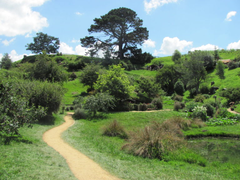 On The Road - El-Man - Hobbiton 5