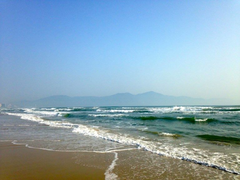 On The Road - Uncle Ebeneezer - SE Asia Valentines (Part 10)- China Beach 4