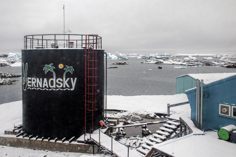 On The Road - arrieve - Vernadsky Station, Antarctica 7