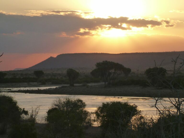 On The Road - way2blue - TSAVO NAT’L PARKS, KENYA IN JULY [4 of 8] 2