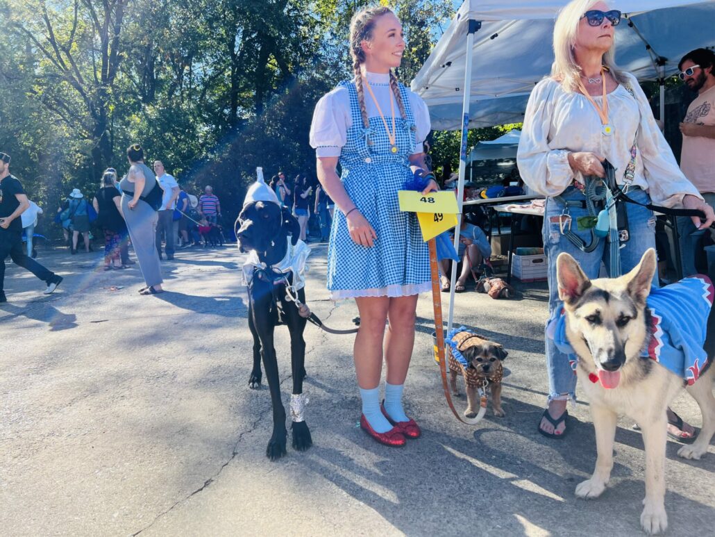 Boo-le-Bark on the Boulevard and Athenspets Last Sunday 2