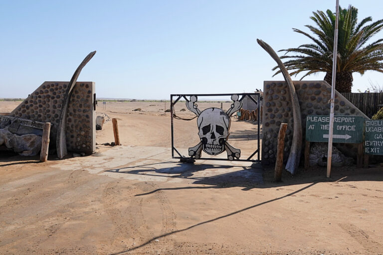 On The Road - lashonharangue - Namibia - Part 3 4