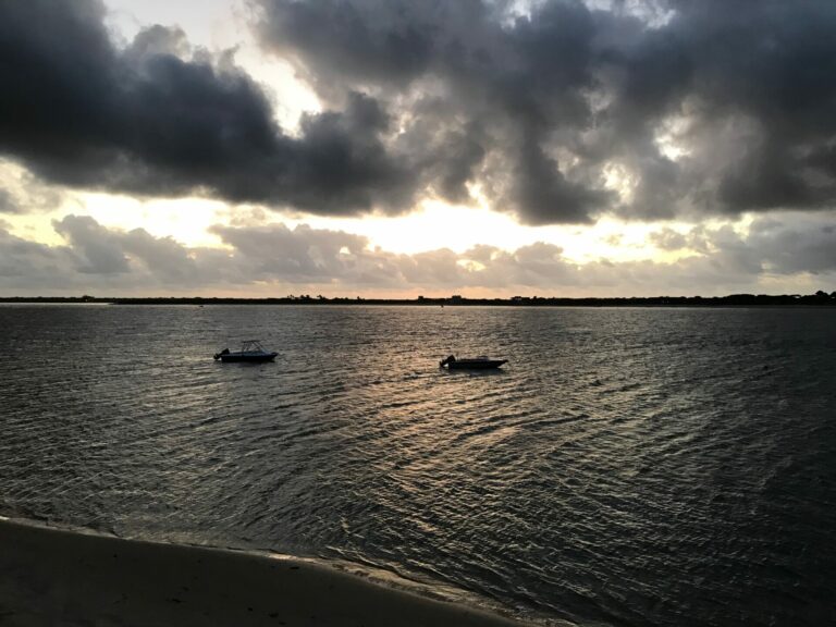 On The Road - way2blue -  Lamu, Kenya in 2021