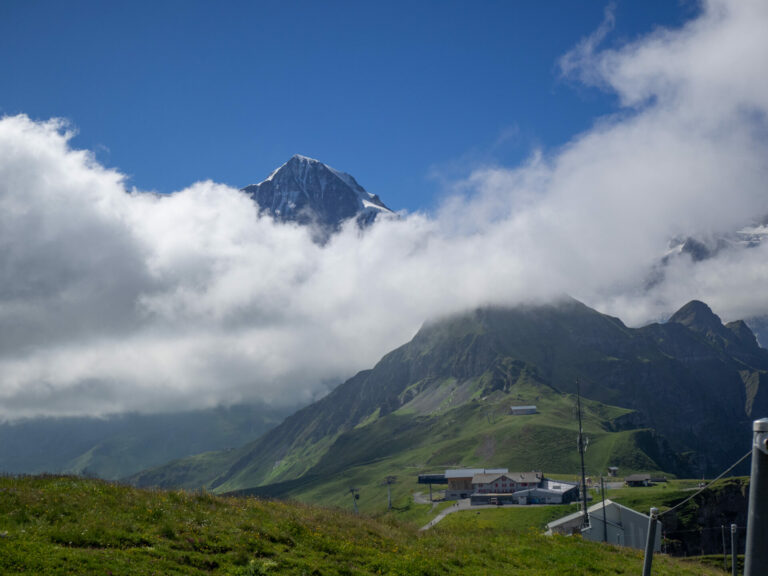 - On The Road – BigJimSlade – Hiking in the Alps, Chamonix and Grindelwald 2022, Männlichen - Wengen, part 1 6