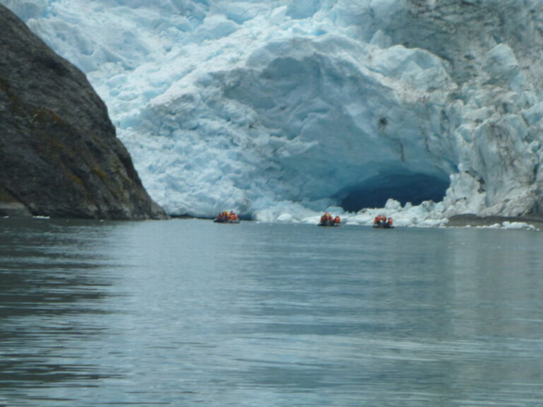 On The Road - way2blue - GLACIER ALLEY, CHILE 1/2