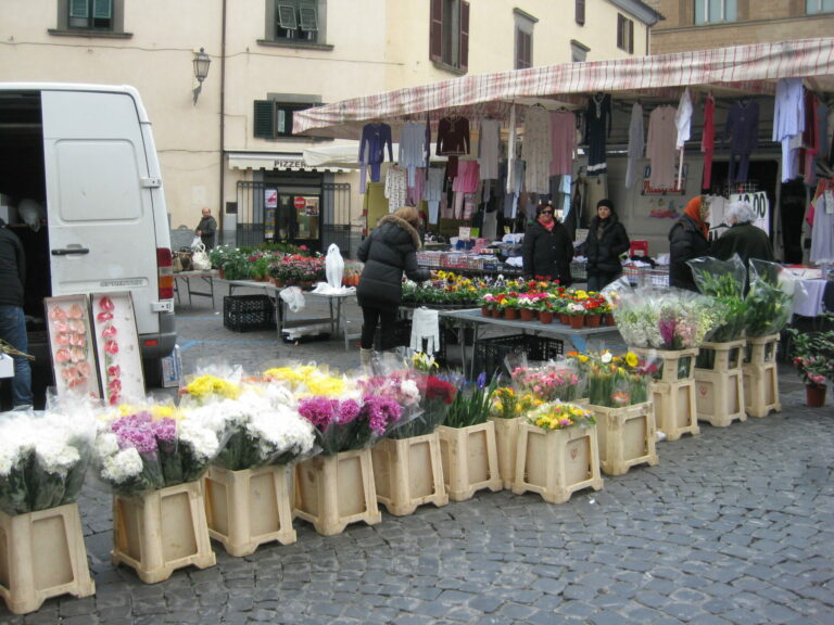 On The Road - Elma - A day trip from Rome was to Orvieto 2