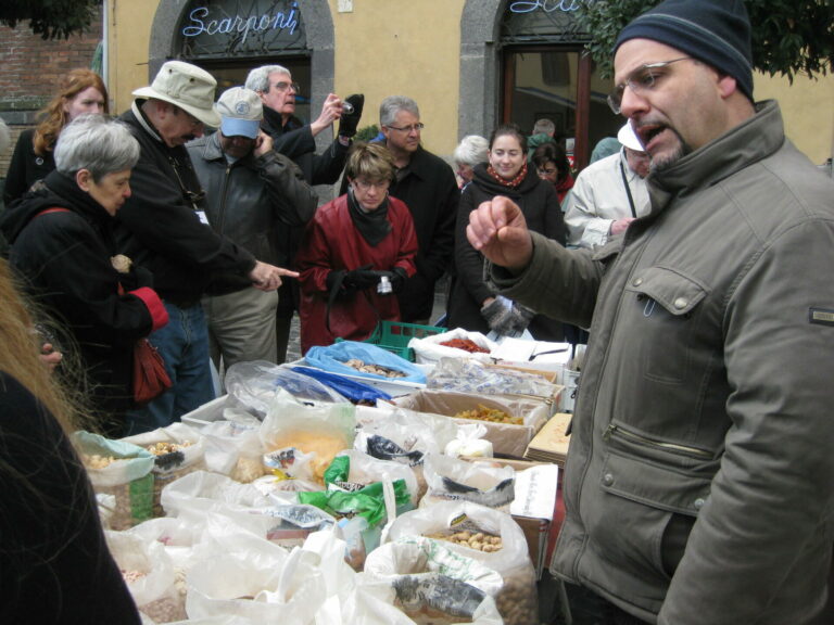 On The Road - Elma - A day trip from Rome was to Orvieto 4