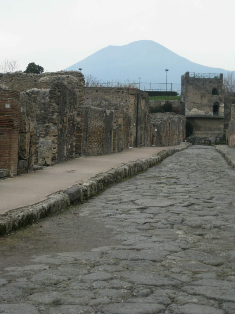 On The Road - Elma - Day Trip to Naples and Pompeii 4