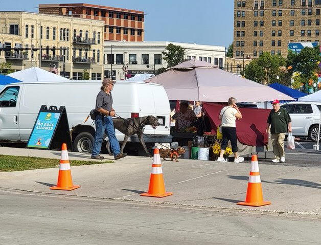 On The Road - Elma - Farmers Market