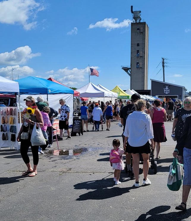 On The Road - Elma - Farmers Market 1