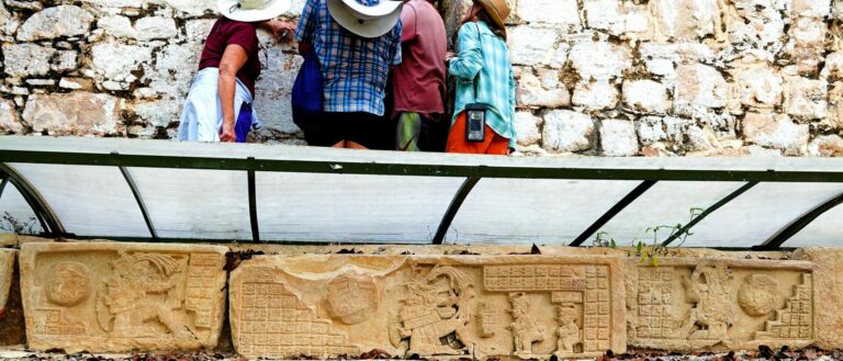 On The Road - lashonharangue - Mayan Ruins and the Sacred Monkey River [2 of 4] 1