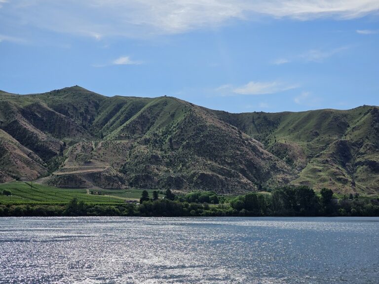 On The Road - PaulB - The Cascade Loop, Part 5 9