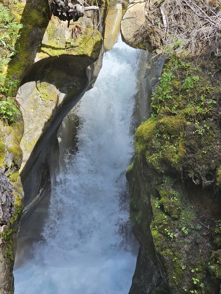 On The Road - PaulB - The Cascade Loop, Part 8 5