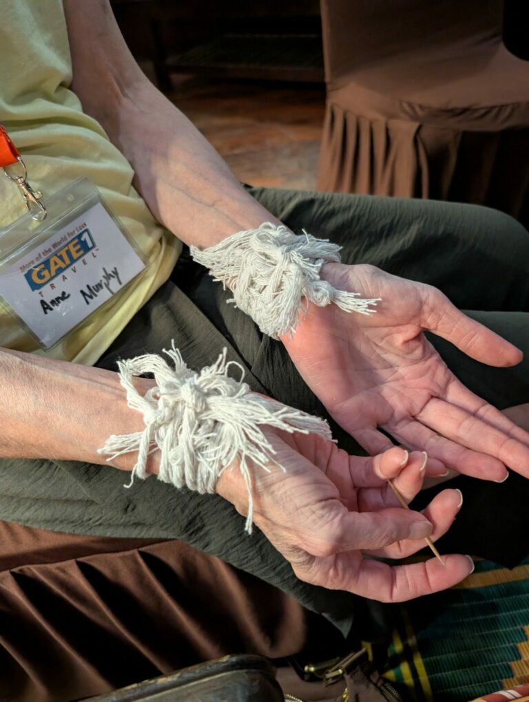 On The Road - Auntie Anne - Southeast Asia - Laos and Buddhism 3