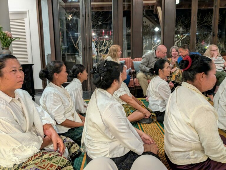 On The Road - Auntie Anne - Southeast Asia - Laos and Buddhism 4