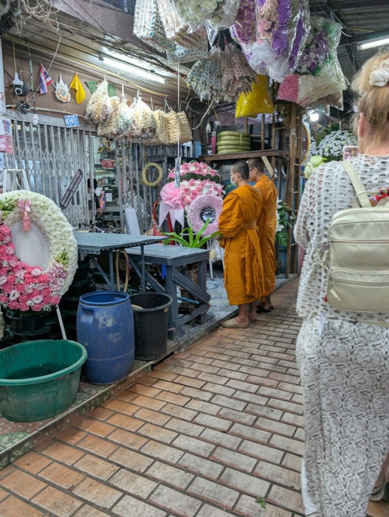On The Road - Auntie Anne - Southeast Asia - Thailand 4