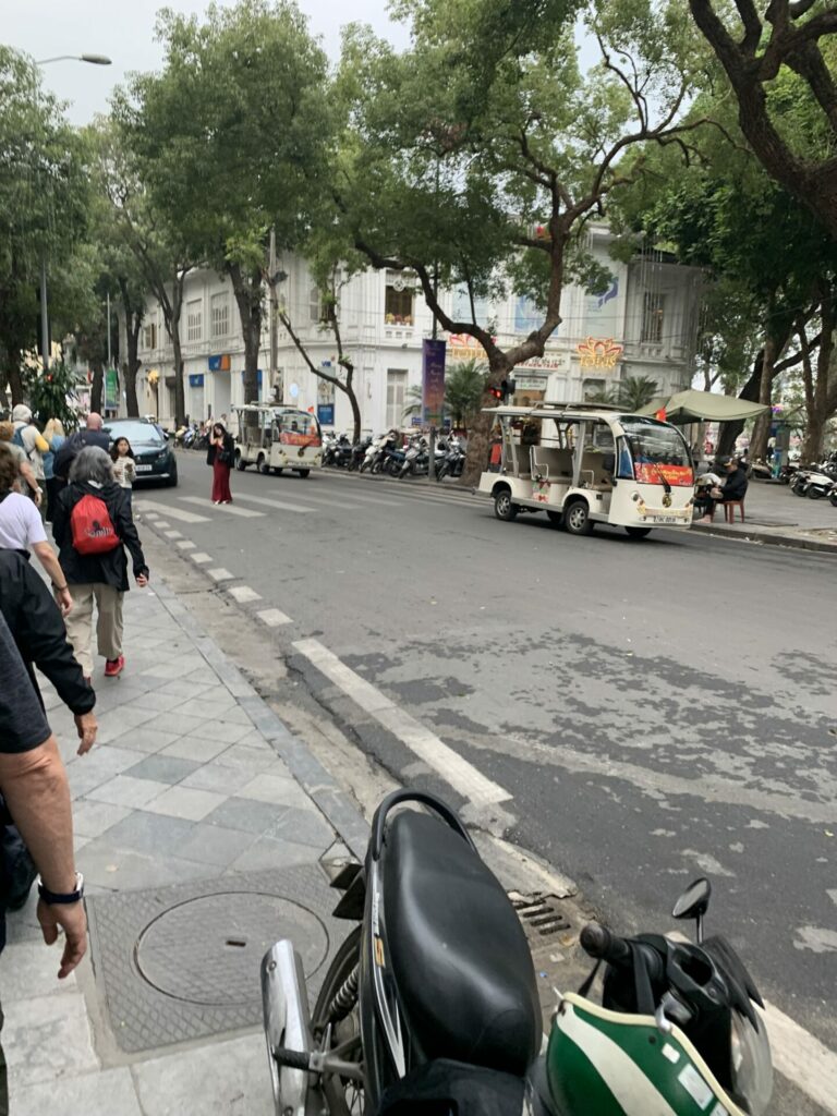 On The Road - Auntie Anne - Southeast Asia - Vietnam - Hanoi 9
