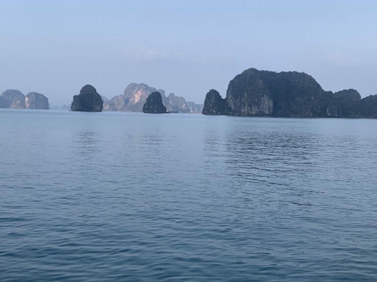 On The Road - Auntie Anne - Southeast Asia - Vietnam - Halong Bay 4