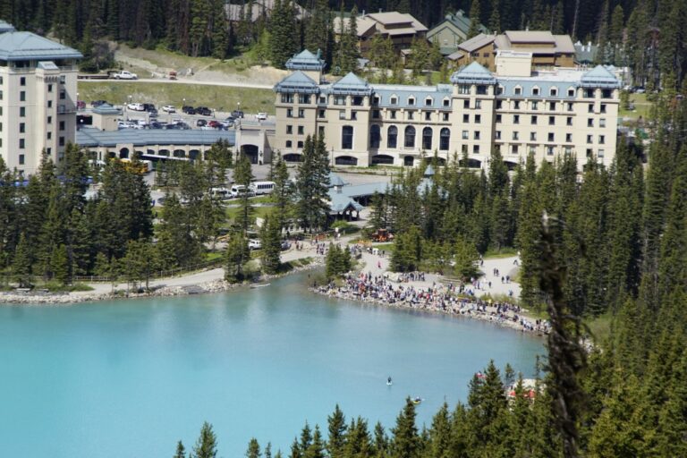 On The Road - frosty - 2024 National Park Road Trip - Canada (2/3) Lake Louise and Moraine Lake 2