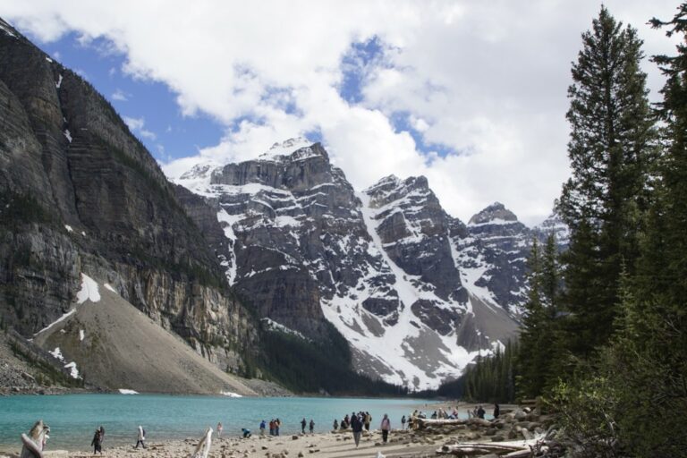 On The Road - frosty - 2024 National Park Road Trip - Canada (2/3) Lake Louise and Moraine Lake 3