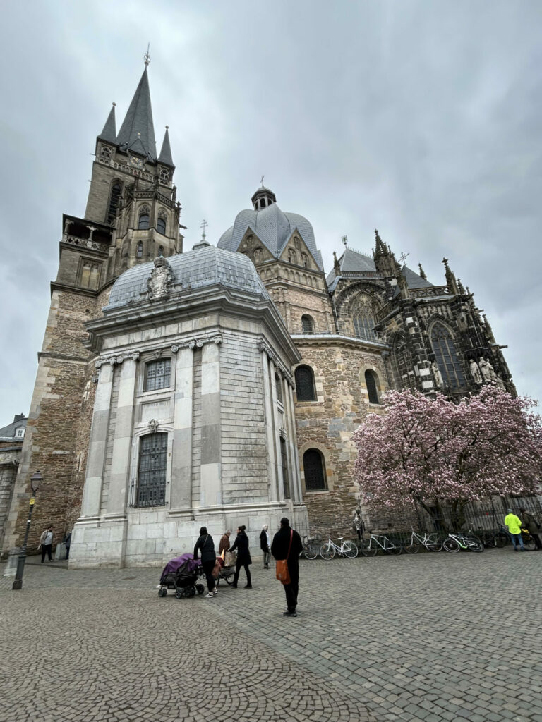 On The Road - Hildebrand - Aachen and Avignon - Part I 6