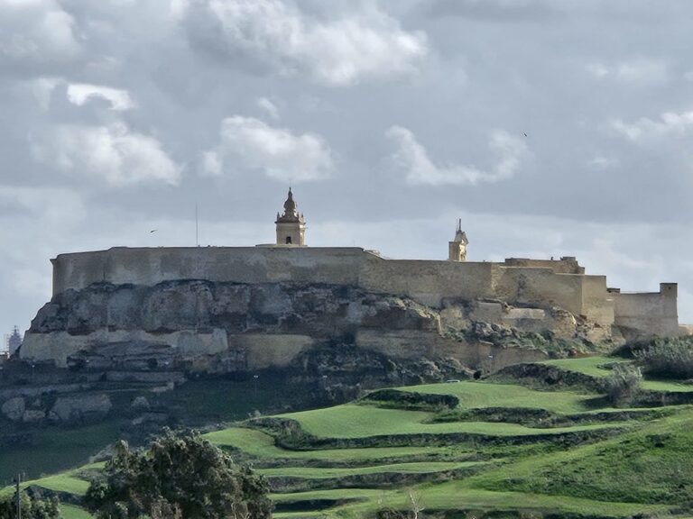 On The Road - Winter Wren - Gozo Countryside- Part 1: Għasri 2