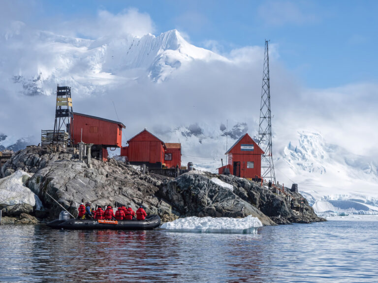 On The Road - arrieve - Antarctica Part 3 4