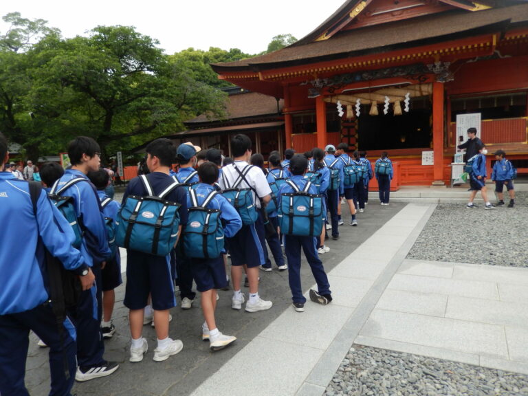 On The Road - Elma - Japan and Cruising the Pacific to LA Part 1